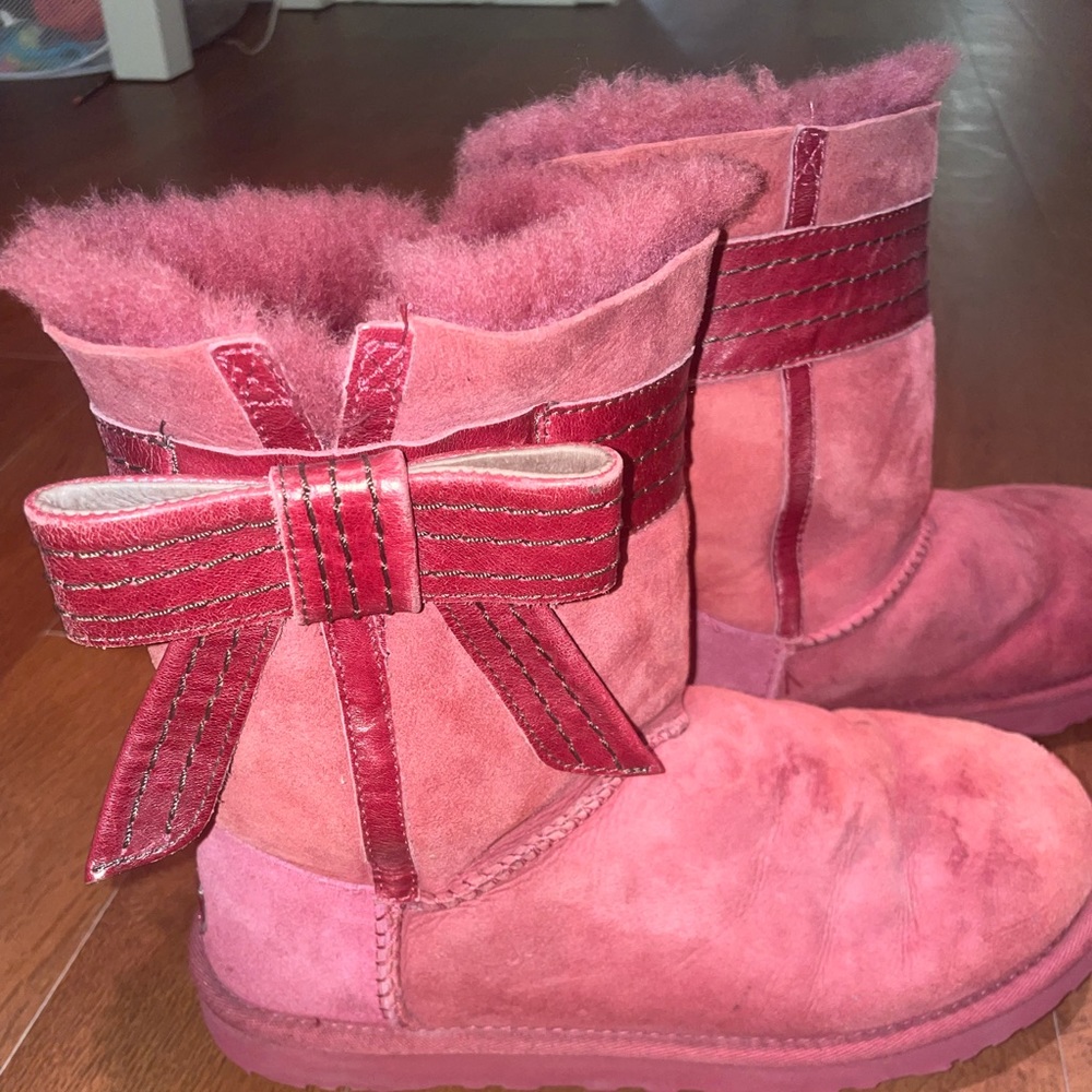 UGG boots size 8 barely worn